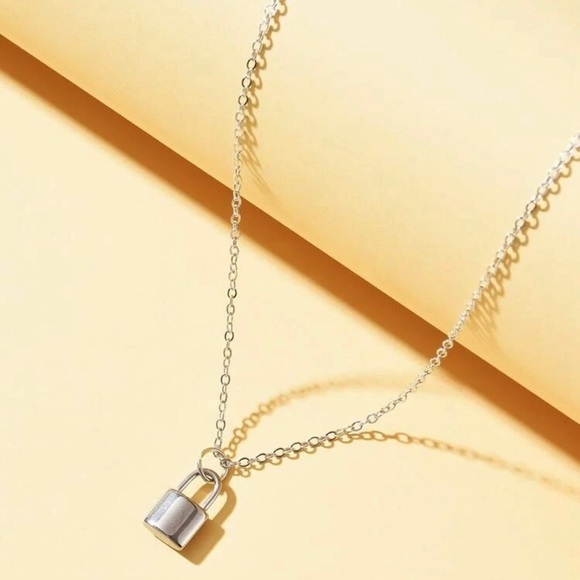 3/$30 🤍 Dainty Lock Necklace - Picture 2 of 4